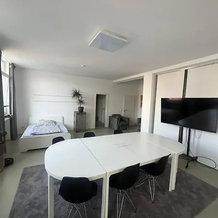 Urban Experience Parking Included * Düsseldorf